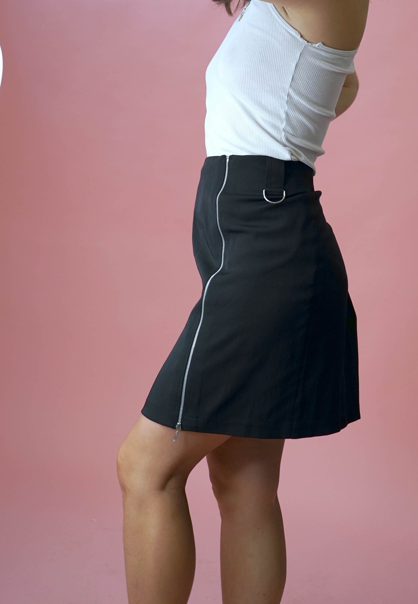 Vintage Black Mini Skirt Front Zip Slit W34-35 90s Y2K Skirt