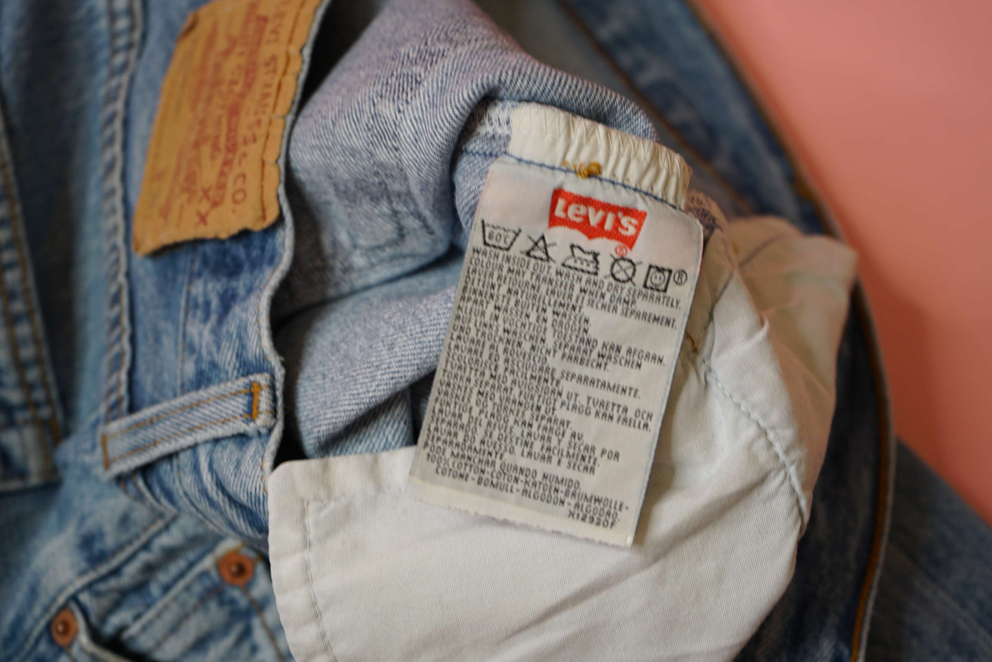 Vintage Levis 501 Jeans W33-34 Medium Blue Raw Hem