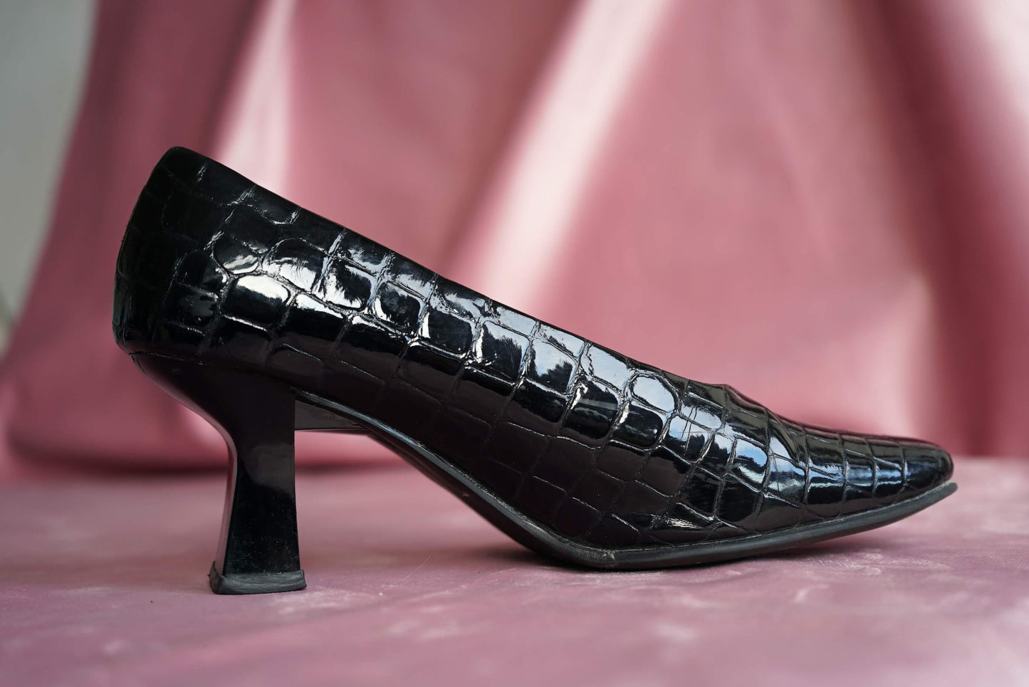 Vintage Black Crocodile Pattern Court Shoes Size 5