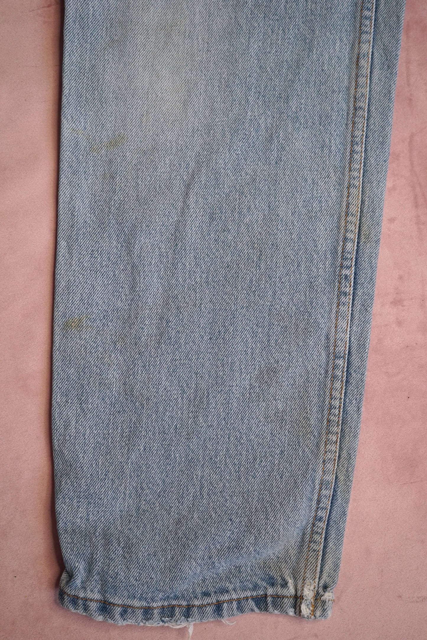 Vintage Levi's 512 High Waisted Wide-Legged Jeans Light Blue W32-33