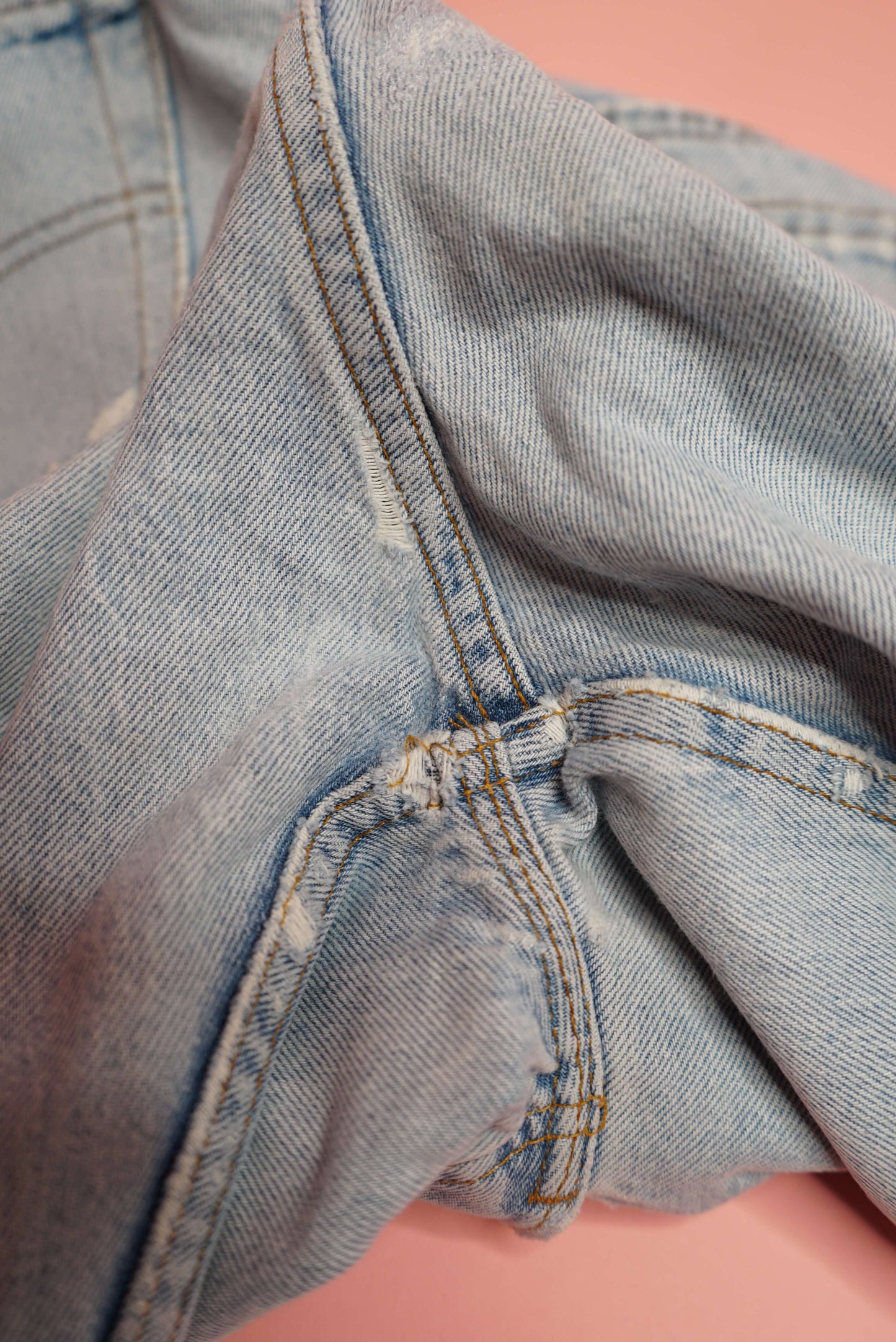 Vintage USA Levi's 501 Jeans Light Blue Distressed W30-31